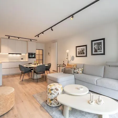 アパート Gezellig En Trendy クノック・ヘイスト